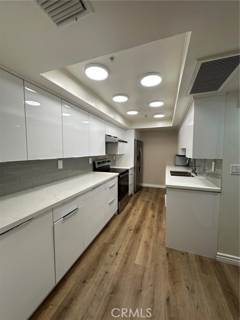 Detail Gallery Image 25 of 49 For 10660 Wilshire Bld #407,  Los Angeles,  CA 90024 - 1 Beds | 2 Baths