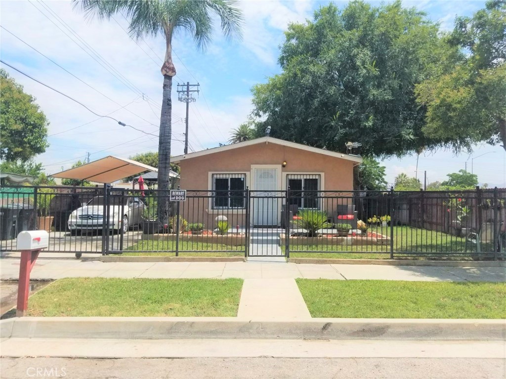 Investors Delight!  Duplex Property in the city of Colton! Front unit features: 3 bedrooms, 2 baths, living room.  Back Unit features: 1 bedroom, 1 bath. Parking for up to 4 cars. Alley Access, closed to 10 fway, business street, and shopping center and schools. Don't miss out!