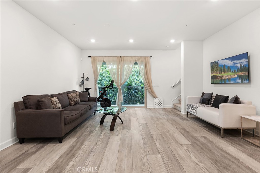 4374 Nautilus - photo 5