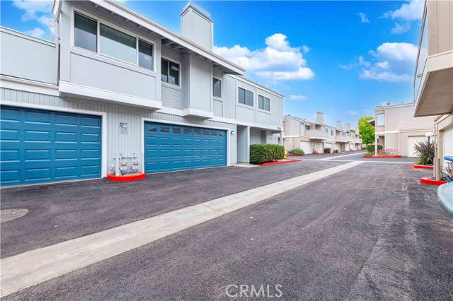 1363 San Simeon Court, Ventura CA: https://media.crmls.org/medias/65d44550-c208-416a-9c01-e030140163f2.jpg