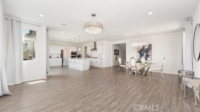 Image 6 of 40 For 773 Pinehurst Street