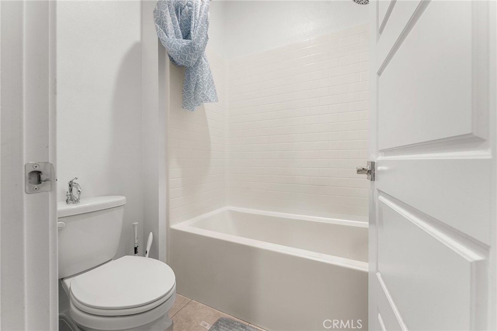 https://media.crmls.org/medias/65d6031a-e53b-4756-a7ec-52cb158c9eaa.jpg?preset=X-Large