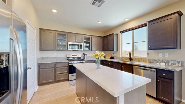 Detail Gallery Image 16 of 56 For 6338 Orion Way, Banning,  CA 92220 - 4 Beds | 3 Baths