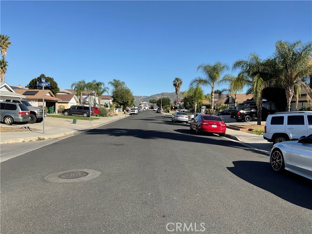 Detail Gallery Image 4 of 23 For 25851 Coriander Ct, Moreno Valley,  CA 92553 - 2 Beds | 1 Baths