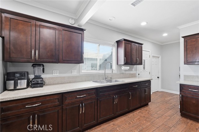 Detail Gallery Image 16 of 44 For 2101 S Hickory, Santa Ana,  CA 92707 - 3 Beds | 2 Baths