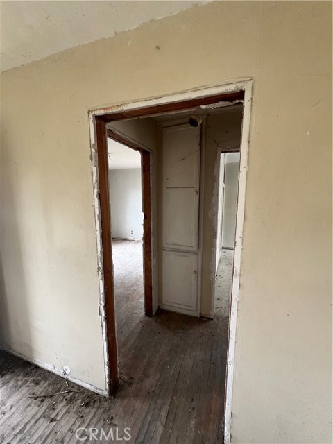 9904 Rives Avenue, Downey CA: https://media.crmls.org/medias/65d79f7a-e1bd-49cf-bb55-c13197fd43f3.jpg