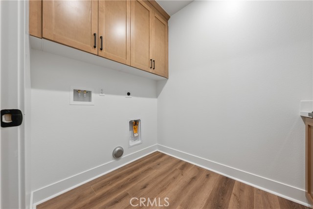 30105 Hillside Place, Castaic CA: https://media.crmls.org/medias/65d8990a-92e1-45ec-b1f5-6d3b28f55c84.jpg
