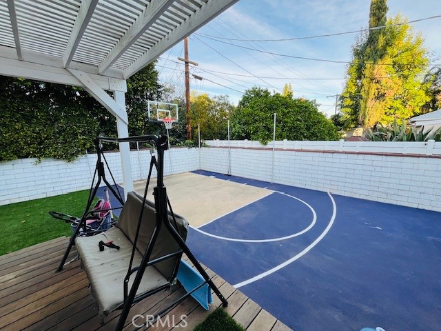 Detail Gallery Image 17 of 24 For 18719 Martha, Tarzana,  CA 91356 - 3 Beds | 2 Baths