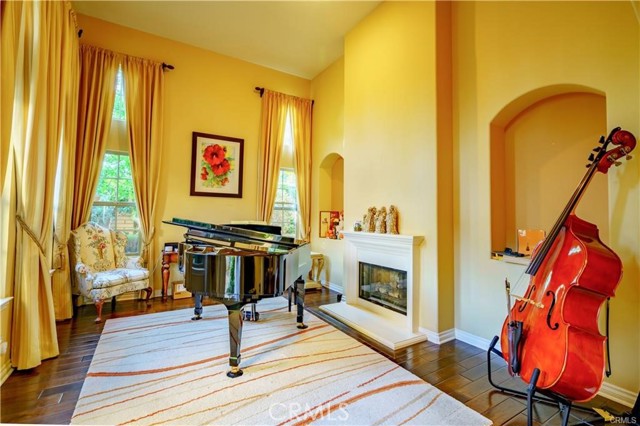 37 Twiggs, Irvine CA: https://media.crmls.org/medias/65d94702-f905-493d-81ad-29bf6af695a5.jpg