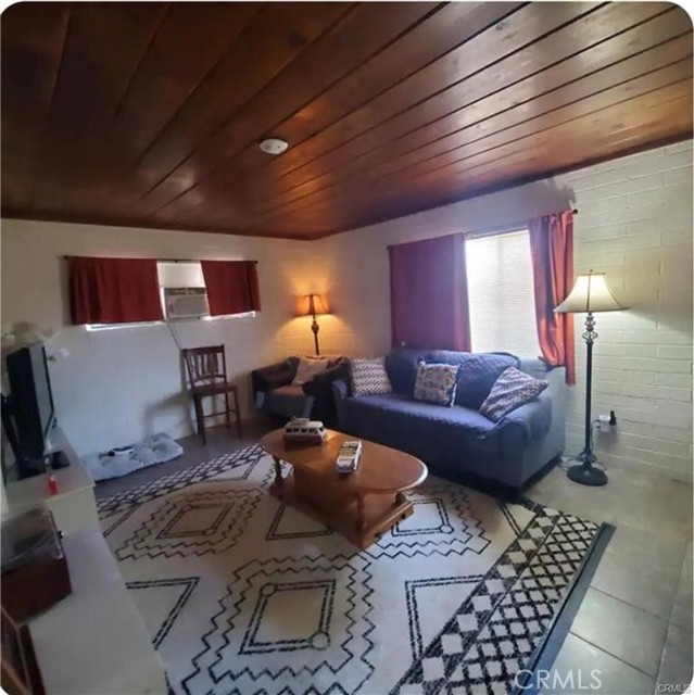 Detail Gallery Image 18 of 28 For 15521 4th, Victorville,  CA 92395 - – Beds | – Baths