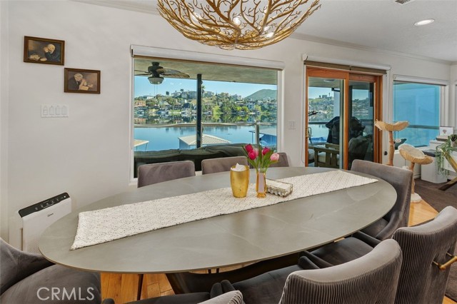 Detail Gallery Image 10 of 51 For 22386 Whirlaway, Canyon Lake,  CA 92587 - 3 Beds | 3 Baths