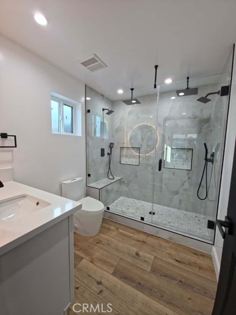 Detail Gallery Image 4 of 15 For 7045 Nestle Ave, Reseda,  CA 91335 - 3 Beds | 2 Baths