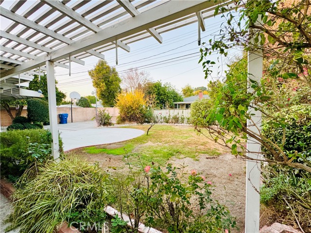 Detail Gallery Image 37 of 37 For 15909 Vincennes St, North Hills,  CA 91343 - 3 Beds | 2/1 Baths