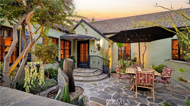 Detail Gallery Image 13 of 70 For 2510 N Park Bld, Santa Ana,  CA 92706 - 4 Beds | 2/1 Baths