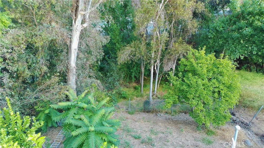 https://media.crmls.org/medias/65ddf040-4058-4162-936f-eda2dddd995e.jpg?preset=X-Large