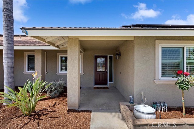 Detail Gallery Image 3 of 46 For 11605 Pampus Dr, Jurupa Valley,  CA 91752 - 5 Beds | 2 Baths