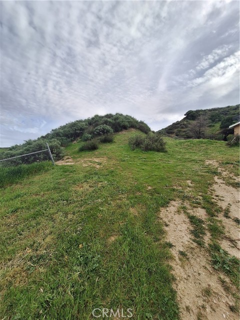 Detail Gallery Image 2 of 4 For 0 Hunstock, Val Verde,  CA 91384 - – Beds | – Baths