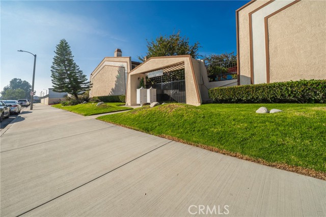 Detail Gallery Image 36 of 38 For 10663 Bell, Stanton,  CA 90680 - 2 Beds | 2/1 Baths