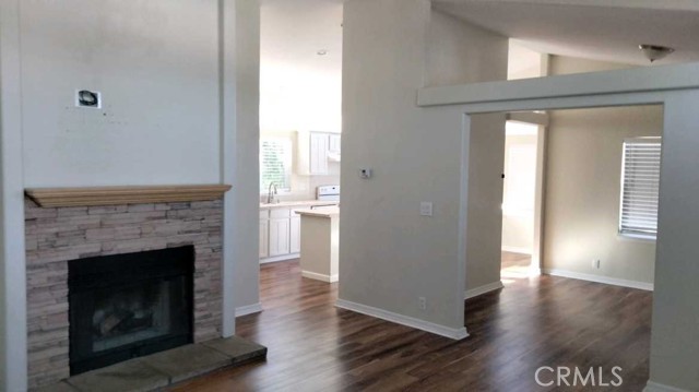 Detail Gallery Image 9 of 19 For 24303 Woolsey Canyon Rd #115,  Canoga Park,  CA 91304 - 3 Beds | 2 Baths