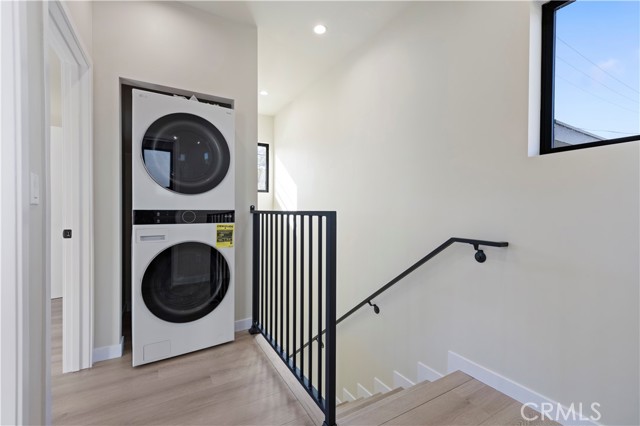 Detail Gallery Image 51 of 73 For 4026 Garden Ave, Los Angeles,  CA 90039 - 5 Beds | 4/2 Baths