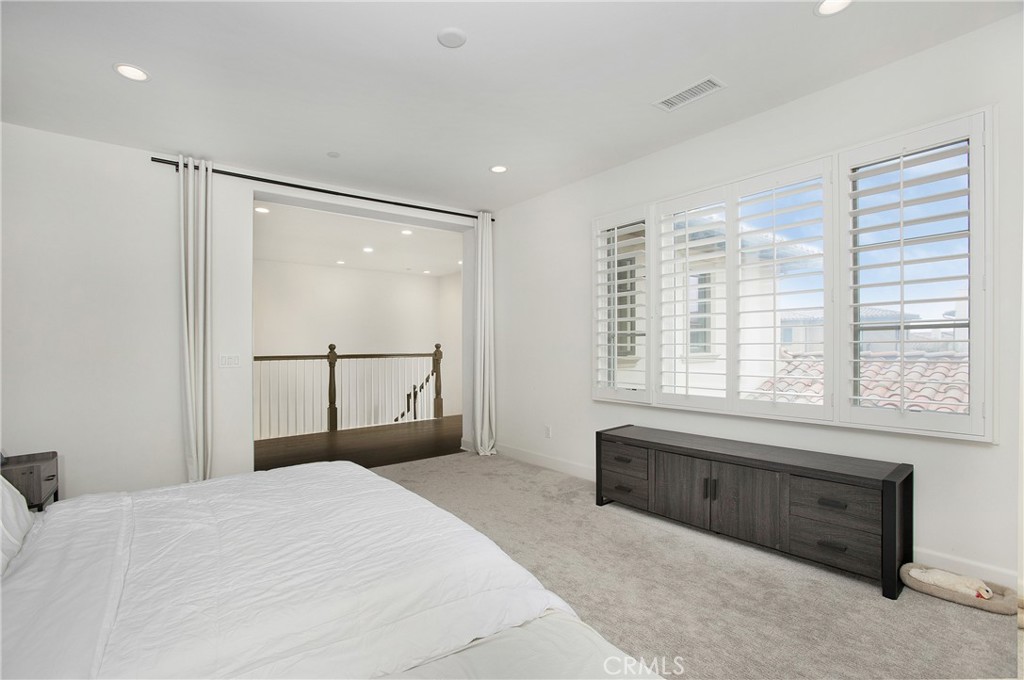 MLS #OC25181790 image #15