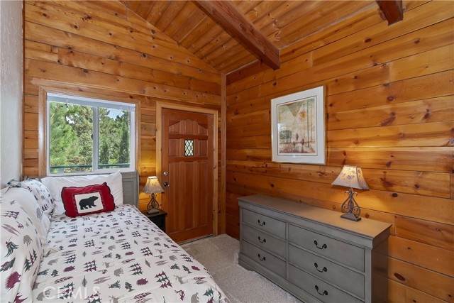 Detail Gallery Image 23 of 49 For 27026 Overlook Ln, Lake Arrowhead,  CA 92352 - 2 Beds | 1/1 Baths