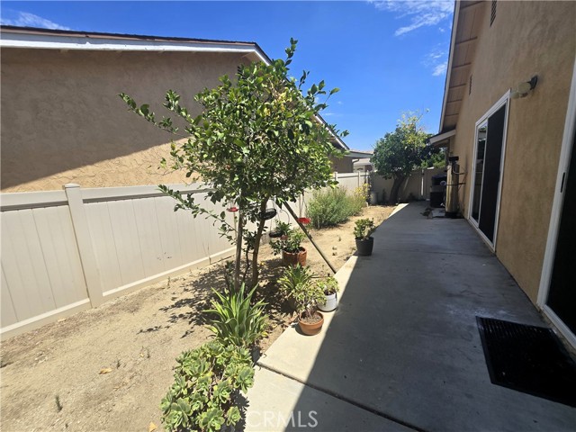 Detail Gallery Image 27 of 37 For 26487 Fairway Cir, Newhall,  CA 91321 - 2 Beds | 2 Baths