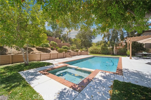 25422 Magnolia Lane, Stevenson Ranch CA: https://media.crmls.org/medias/65e4143f-2491-4ce3-8a3a-e628b915fd4a.jpg