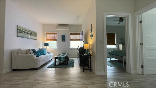 Detail Gallery Image 6 of 13 For 1106 4th St #4,  Coronado,  CA 92118 - 1 Beds | 1 Baths