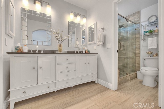 13563 Meadow Crest Drive, Chino Hills CA: https://media.crmls.org/medias/65e458f4-d259-4e81-9c3c-3c3c972aebd7.jpg