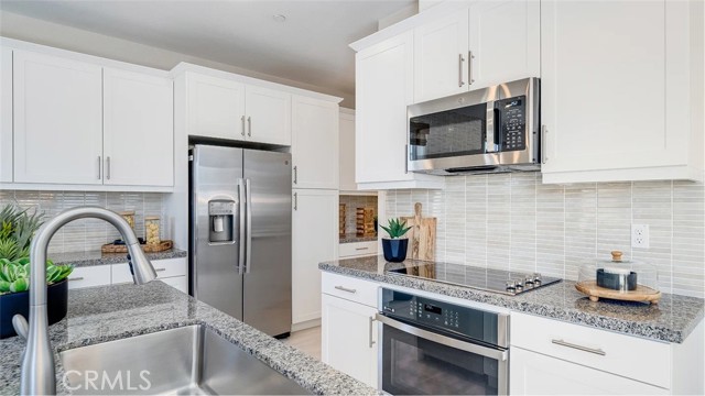 Detail Gallery Image 3 of 19 For 4513 S Patterson Paseo, Ontario,  CA 91762 - 4 Beds | 2/1 Baths