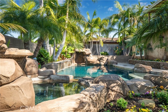 Detail Gallery Image 20 of 70 For 1308 Las Lomas Dr, Brea,  CA 92821 - 6 Beds | 4 Baths