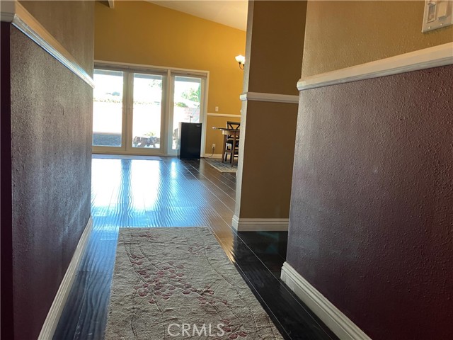 6914 Andasol Avenue, Lake Balboa CA: https://media.crmls.org/medias/65e5f798-c447-449e-b39c-271023cf6168.jpg
