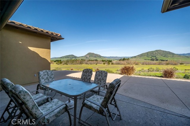 Detail Gallery Image 10 of 70 For 440 Slender Rock Place, San Luis Obispo,  CA 93405 - 5 Beds | 3/1 Baths
