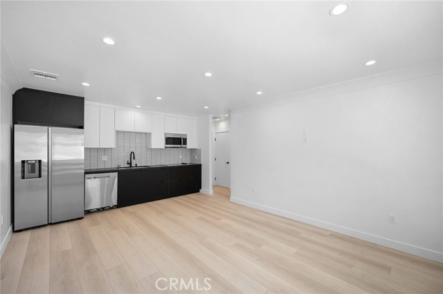 Detail Gallery Image 6 of 18 For 7810 Forsythe St Ave, Sunland,  CA 91040 - 2 Beds | 2 Baths