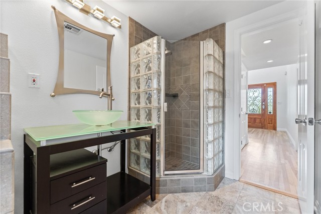 12172 Woodlawn Avenue, North Tustin CA: https://media.crmls.org/medias/65e687d7-9ddc-481a-bfa1-8490da7ab142.jpg