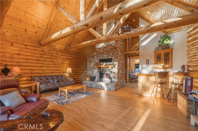 Detail Gallery Image 2 of 42 For 826 Boulder, Big Bear Lake,  CA 92315 - 3 Beds | 2/1 Baths