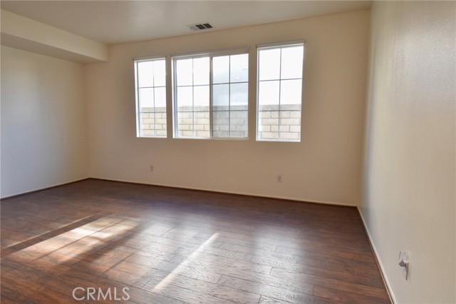 1120 N Solano Privado, Ontario CA: https://media.crmls.org/medias/65e6d3f0-c890-4294-a0c7-cbdf78234c0c.jpg