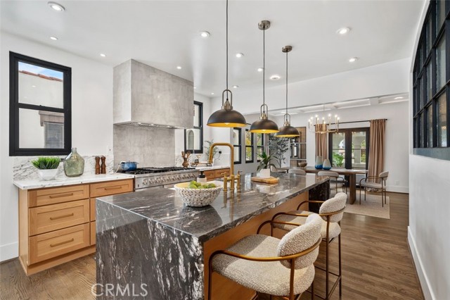 6371 W 6th Street, Los Angeles CA: https://media.crmls.org/medias/65e7cb9a-f9f4-4128-8246-94d21974d395.jpg