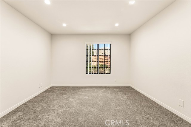 Detail Gallery Image 16 of 24 For 260 S 6th St #G,  Burbank,  CA 91501 - 2 Beds | 2 Baths