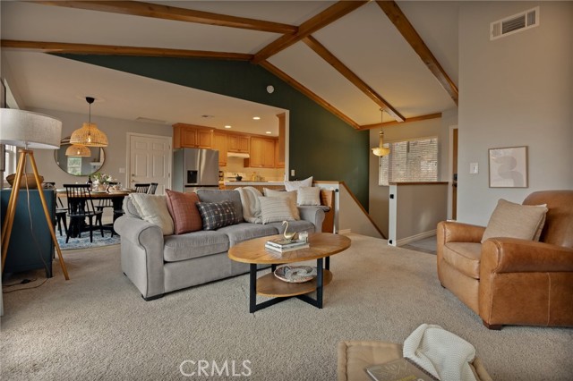 Detail Gallery Image 5 of 20 For 1419 Calgary, Lake Arrowhead,  CA 92352 - 3 Beds | 2/1 Baths