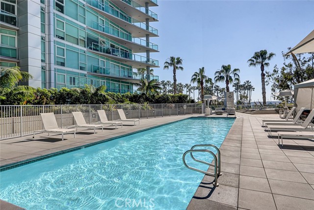 Detail Gallery Image 52 of 55 For 13600 Marina Pointe Dr #905,  Marina Del Rey,  CA 90292 - 2 Beds | 2/1 Baths