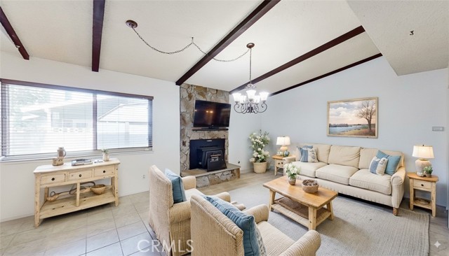 44133 28th W Street, Lancaster CA: https://media.crmls.org/medias/65ea30d2-6168-4efa-ac89-e07429e9460e.jpg