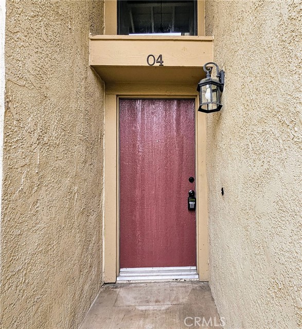 Detail Gallery Image 3 of 24 For 1031 Palmetto Bldg O Ave #4,  Ontario,  CA 91762 - 2 Beds | 2/1 Baths
