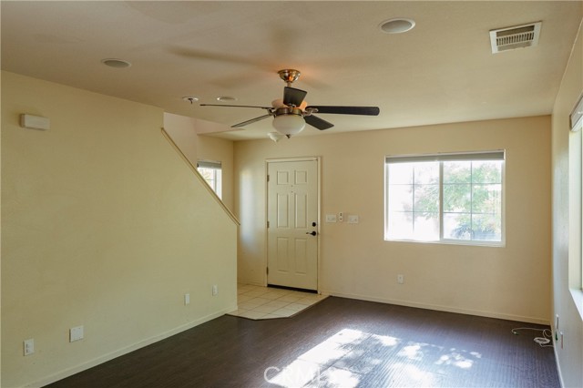 Detail Gallery Image 6 of 53 For 4376 Mathias Way, Merced,  CA 95348 - 3 Beds | 2/1 Baths