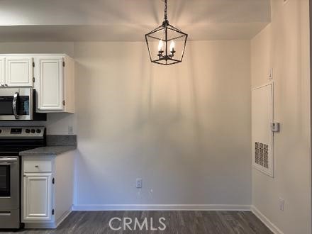 Detail Gallery Image 3 of 7 For 375 Central #79,  Riverside,  CA 92507 - 2 Beds | 2 Baths