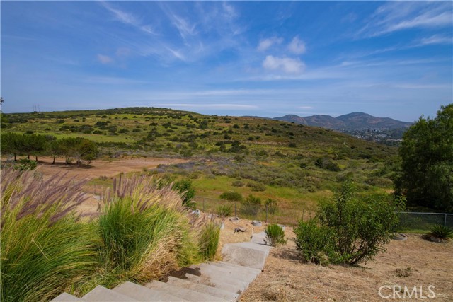 Detail Gallery Image 5 of 47 For 11790 Papagallo Ct, San Diego,  CA 92124 - 5 Beds | 3 Baths