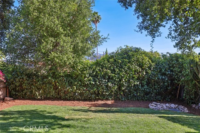 6950 Beckett Street, Tujunga CA: https://media.crmls.org/medias/65edae34-67fc-422f-bf86-f4ada252c947.jpg