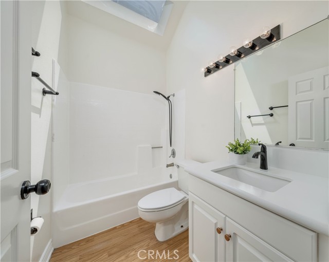 20251 Cape Coral Lane, Huntington Beach CA: https://media.crmls.org/medias/65edf8a2-363f-446a-b004-94bb643b75ca.jpg