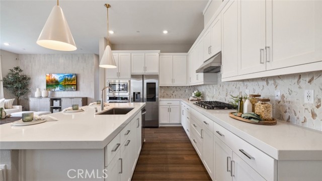 Detail Gallery Image 3 of 26 For 24517 via La Sombrilla, Valencia,  CA 91354 - 2 Beds | 2/1 Baths